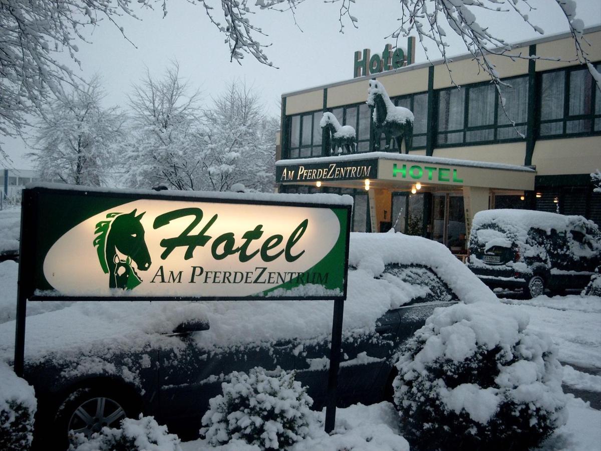 Hotel Am Pferdezentrum Vechta Exterior photo